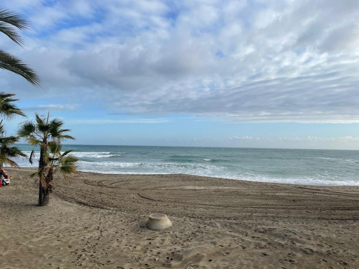 Beachfront 1Br Apartment In Center Of Marbella! Екстер'єр фото