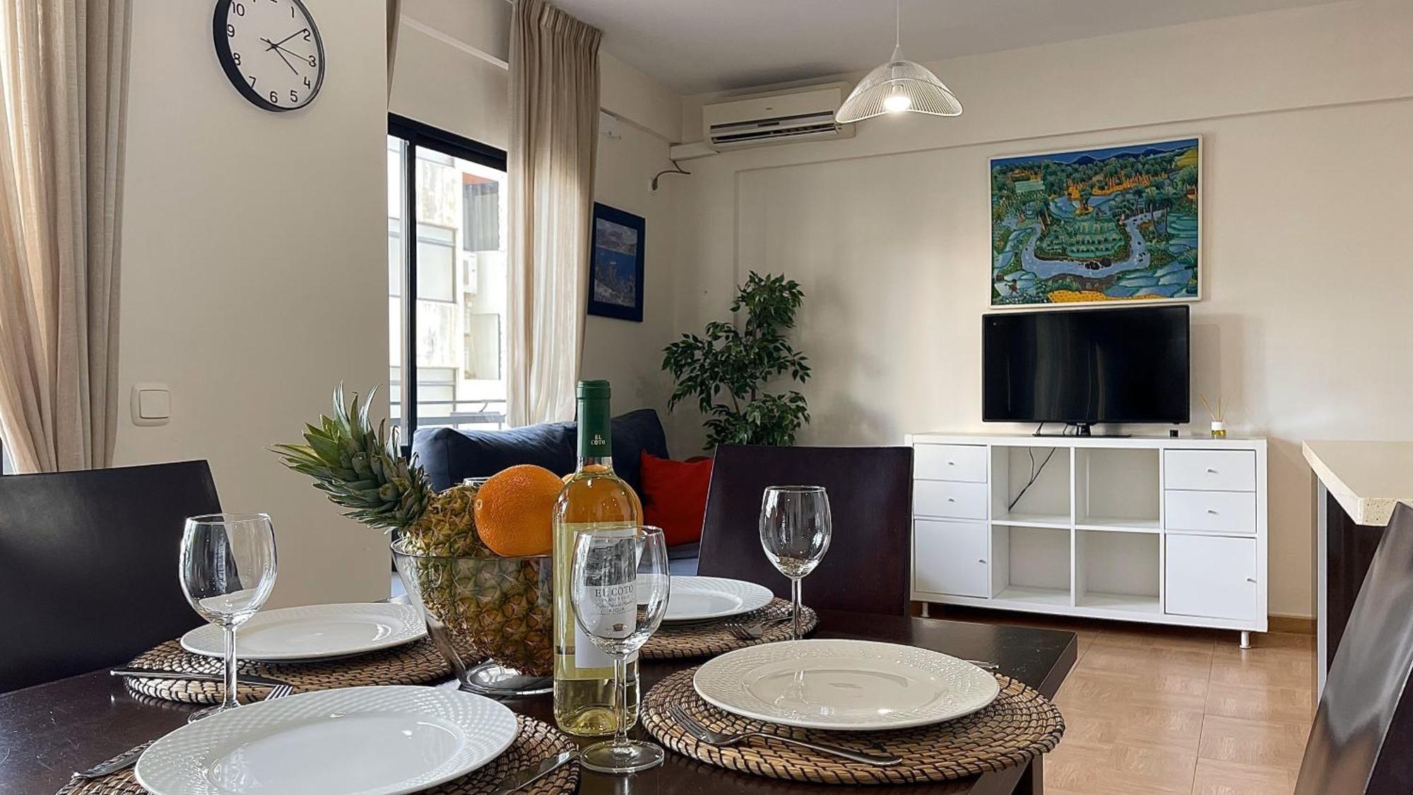 Beachfront 1Br Apartment In Center Of Marbella! Екстер'єр фото